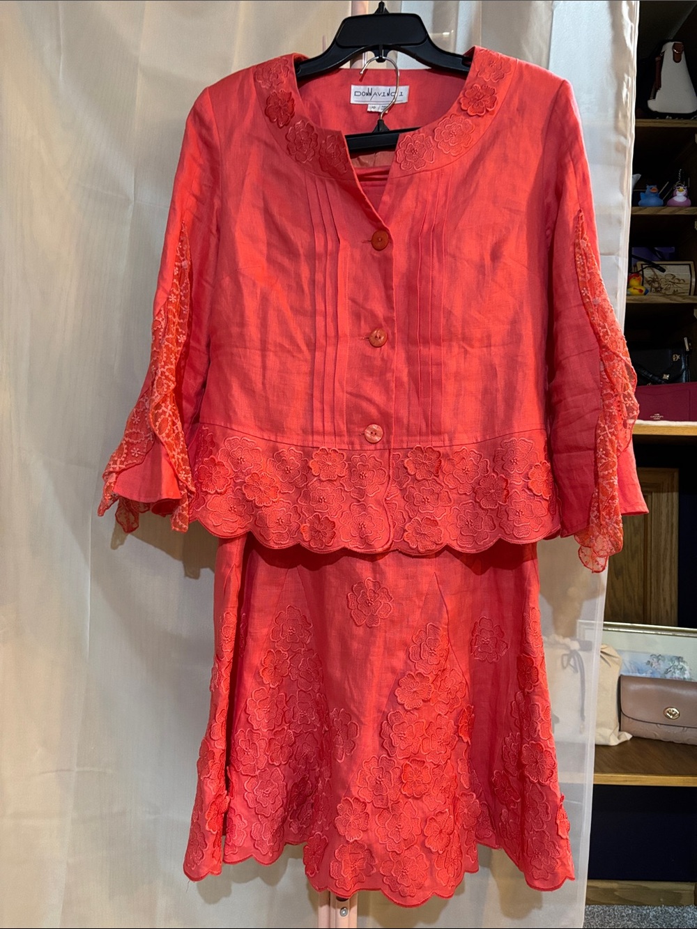 Donna Vinci Vintage Linen Coral Embroidered 2 Piece Lightweight Blazer Skirt Set